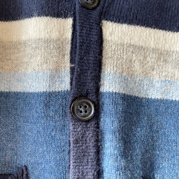 Baby Gap 4T button sweater cardigan - Picture 5 of 9